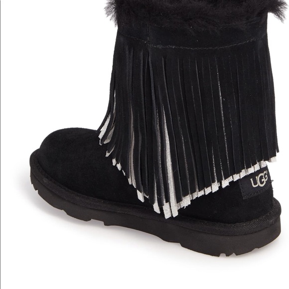 NIB UGG Australia Short Fringe Shearling Boot - Picture 3 of 4